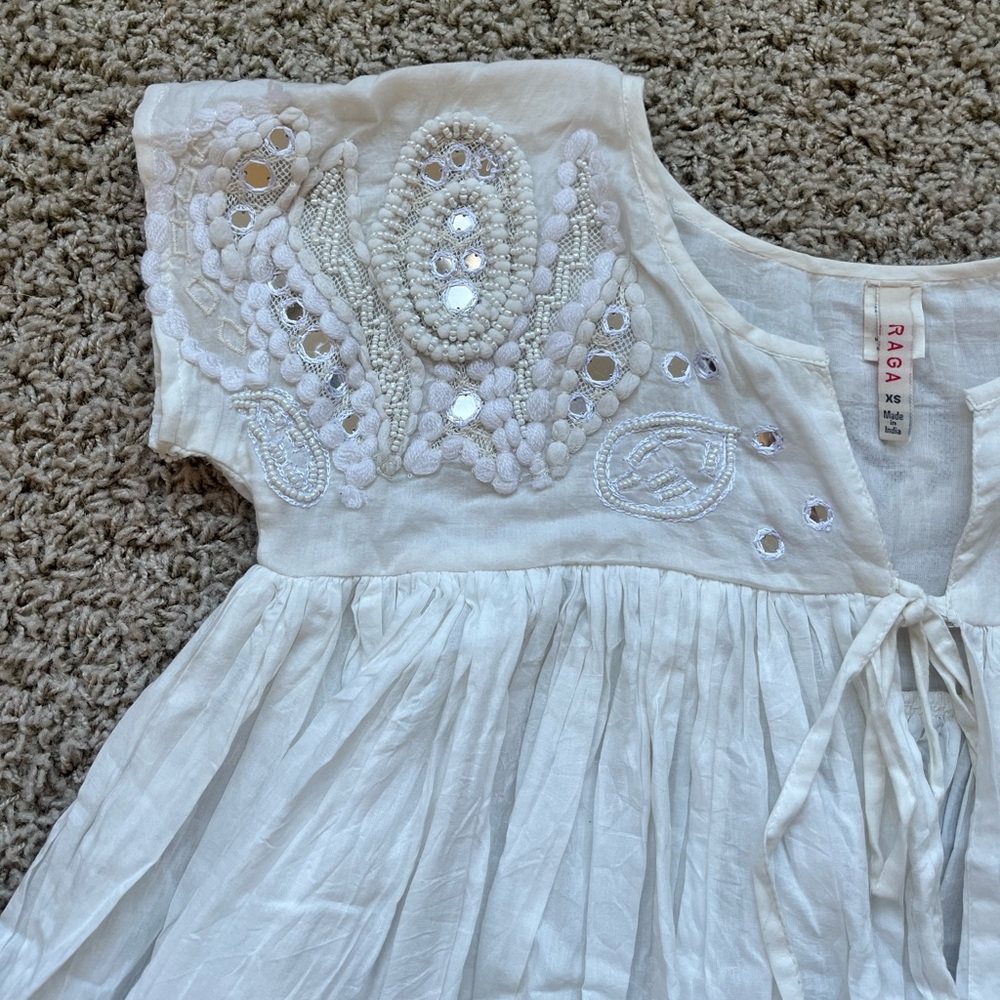 Mirrored tie front pleated Raga blouse - Picture 2 of 3